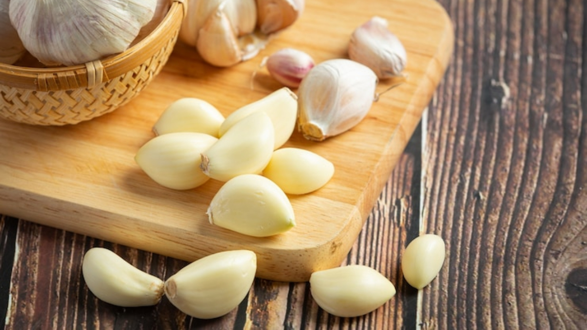 What Happens If You Eat Garlic Every Day?