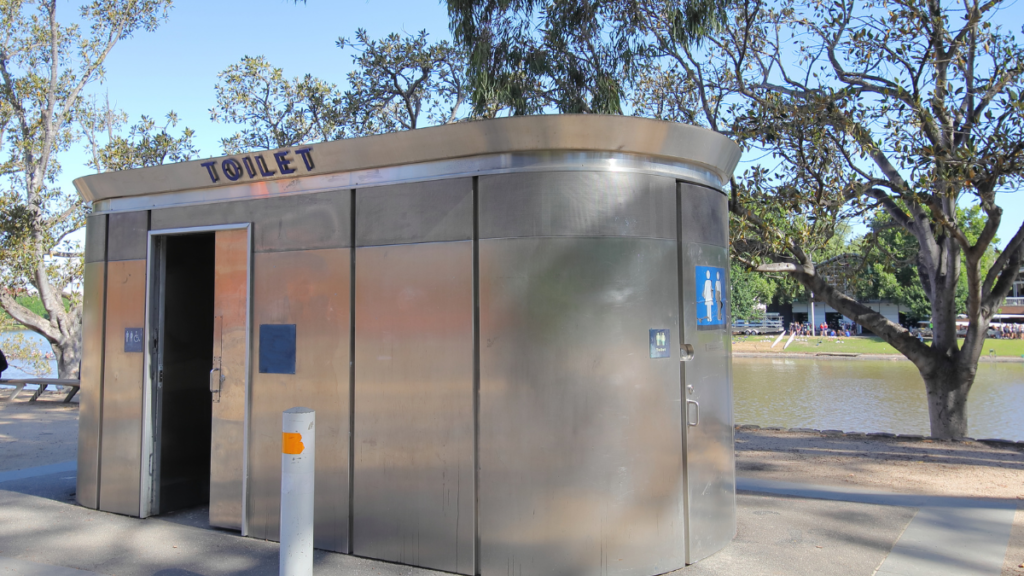 Are Public Toilets As Dangerous As We Think?