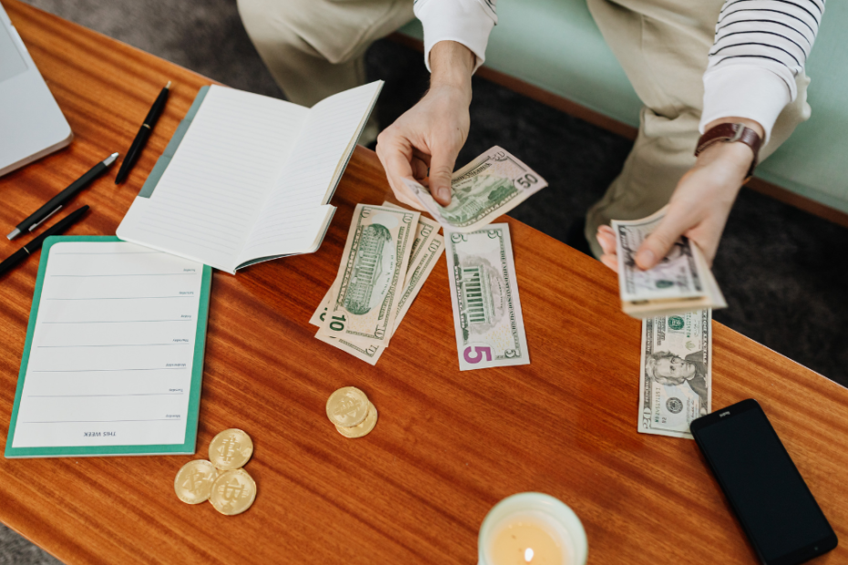 7 Early Money Habits That Will Make You Richer in 2026